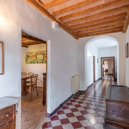 Brown Apartament Siena